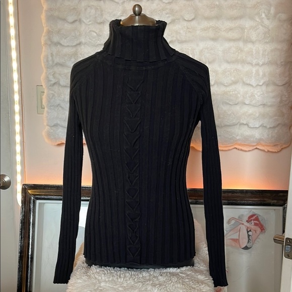 Belldini Women's Black Turtleneck Sweater perfect condition preowned - Picture 1 of 7
